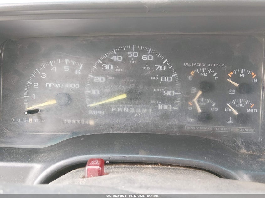 1999 CHEVROLET SUBURBAN auction photo 7