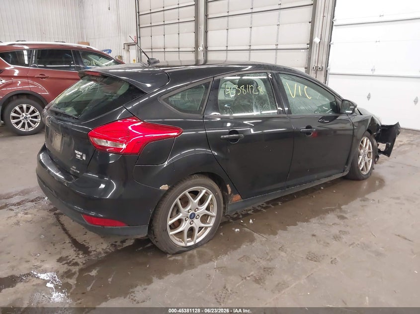 Vin: 1fadp3k29fl375122, lot: 45879123, ford focus se 20154