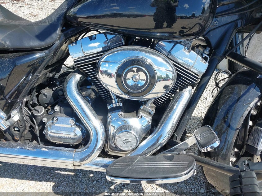 2013 Harley-Davidson Flhx Street Glide VIN: 1HD1KBM13DB638555 Lot: 45381338