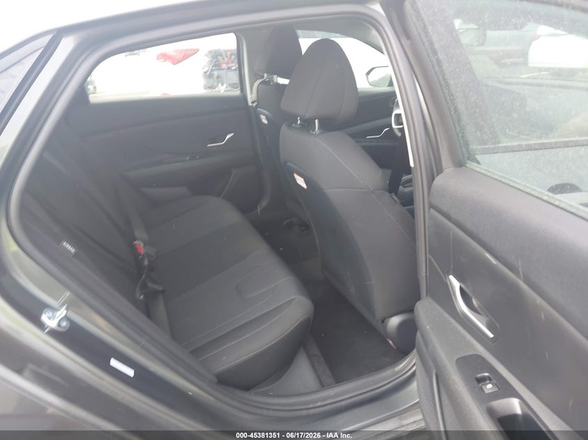 2026 HYUNDAI ELANTRA auction photo 8