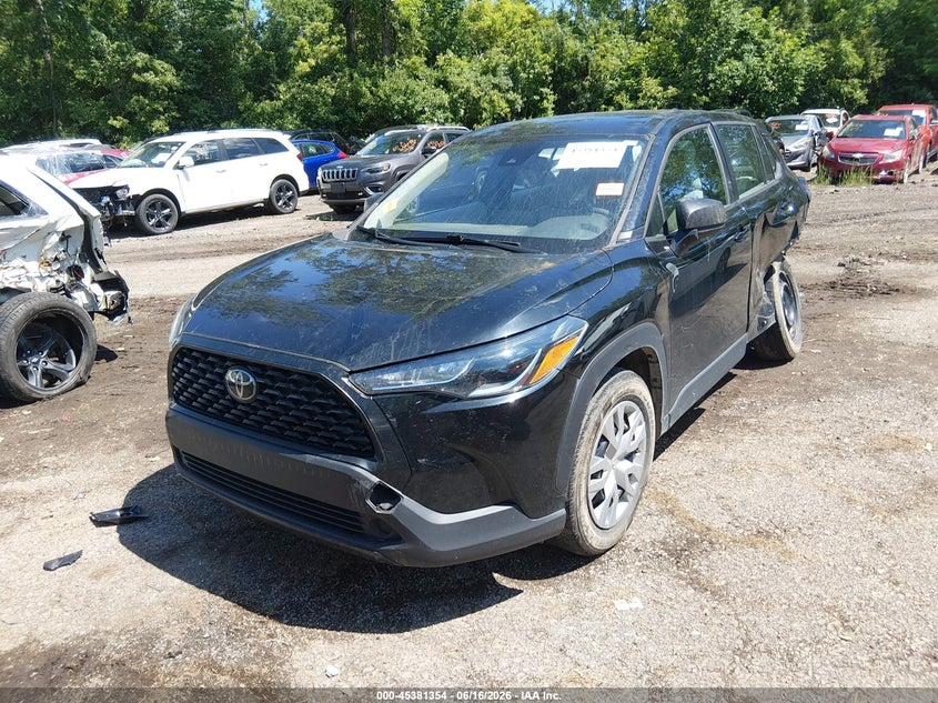2022 TOYOTA COROLLA CROSS auction photo 2