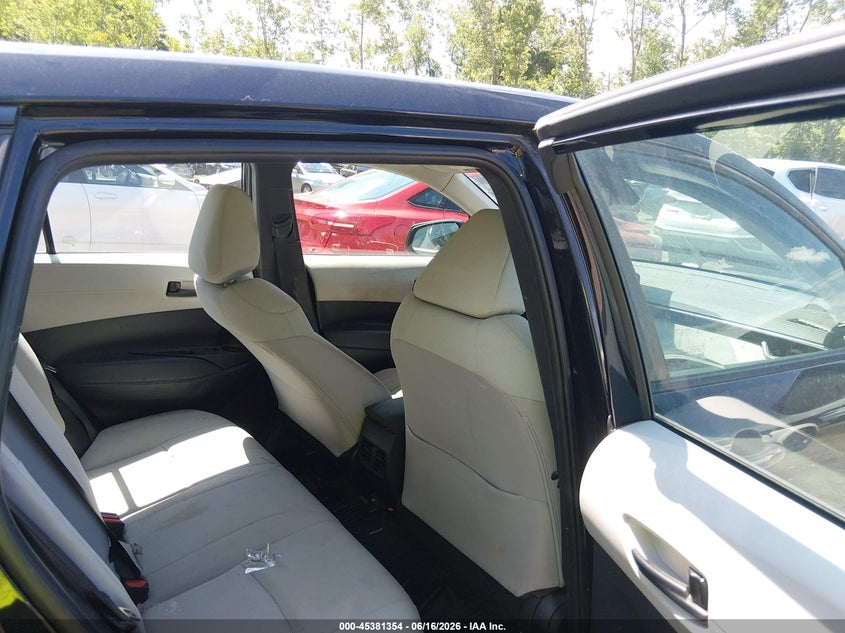 2022 TOYOTA COROLLA CROSS auction photo 8