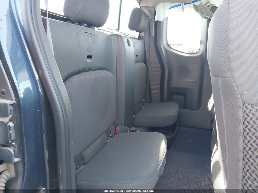 2018 NISSAN FRONTIER auction photo 8