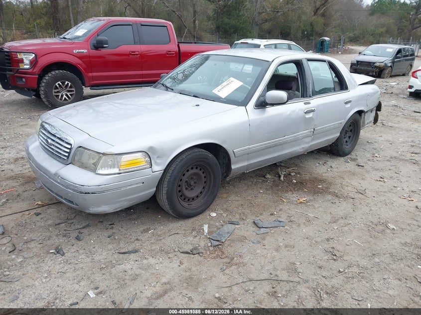 2001 FORD CROWN VICTORIA auction photo 2