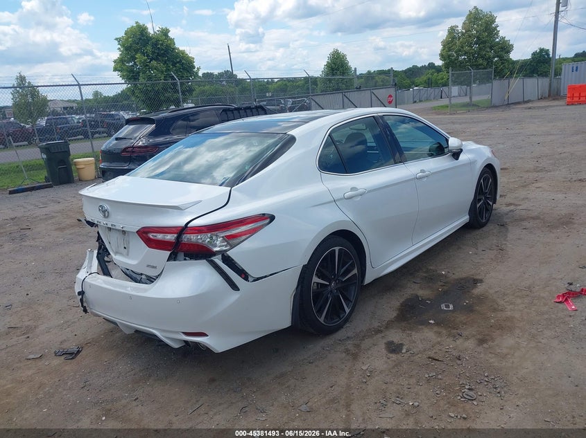 TOYOTA CAMRY - zdjęcie 4