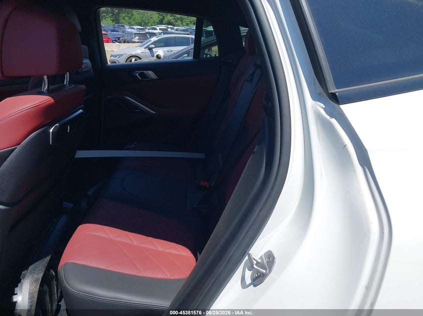 2024 BMW X6 auction photo 8