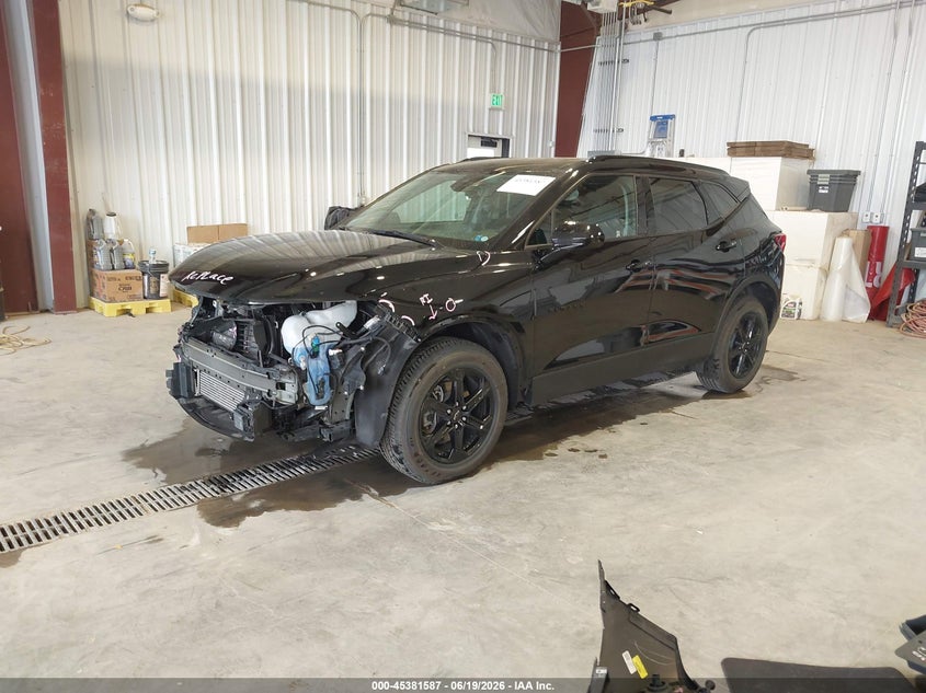 2024 Chevrolet Blazer, Front End, IAAI, VIN 3GNKBHR41RS206464 — photo 2