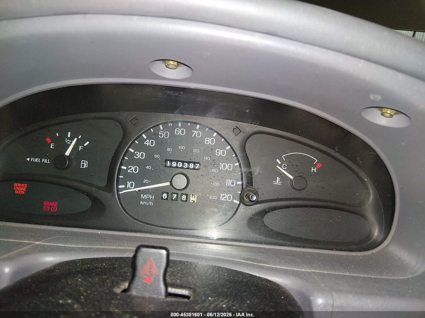 2001 FORD ESCORT auction photo 7