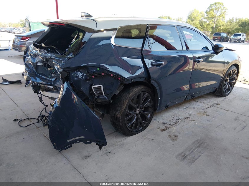 2025 TOYOTA CROWN SIGNIA auction photo 4