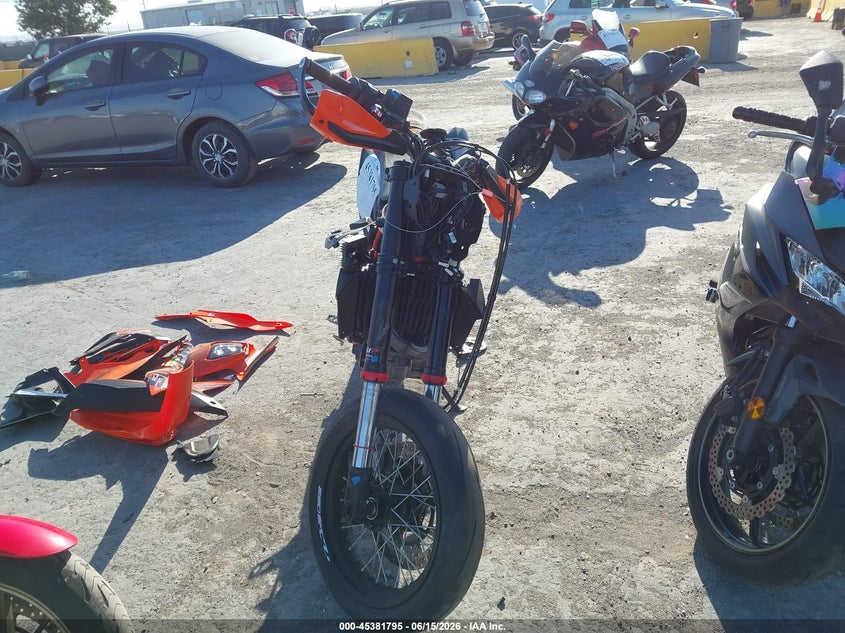 2024 KTM 690 auction photo 5