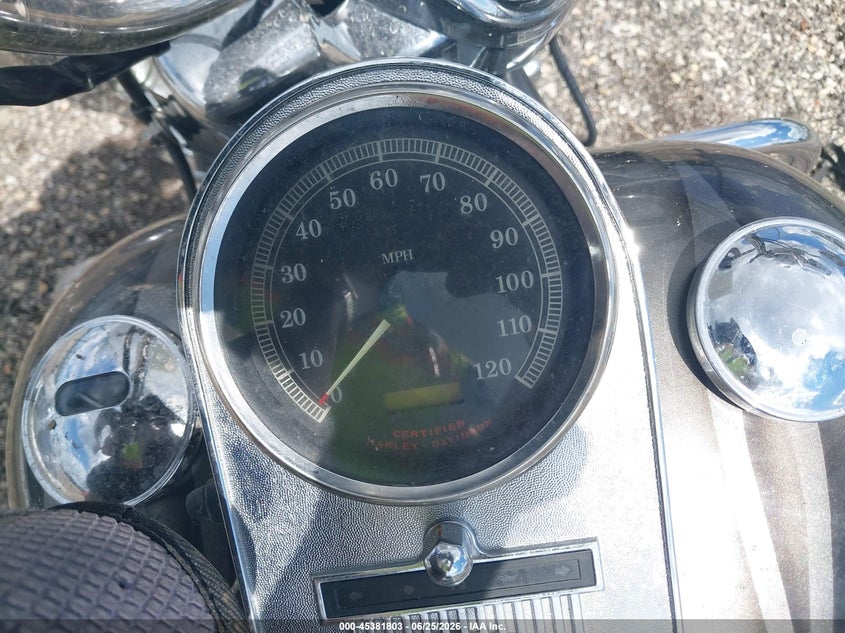 2002 Harley-Davidson Flhpi VIN: 1HD1FHW102Y654095 Lot: 45381803