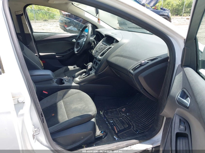 2014 FORD FOCUS auction photo 5