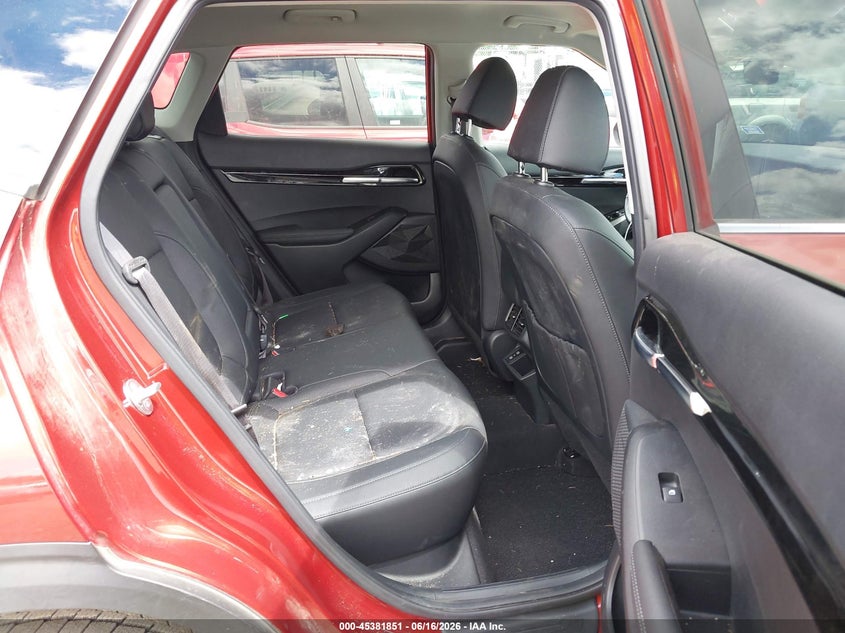 2024 KIA SELTOS auction photo 8