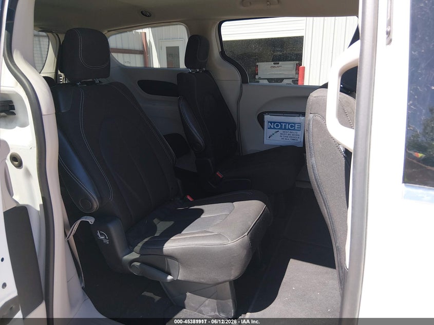 AtlanticExpress - Chrysler Voyager