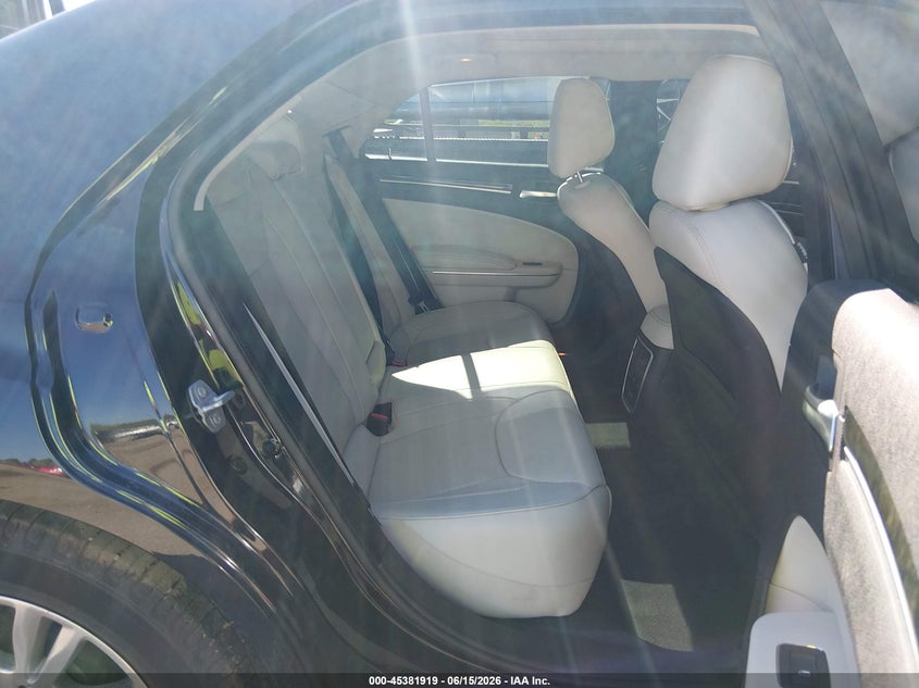 2015 Chrysler 300C VIN: 2C3CCAEG5FH792218 Lot: 45381919