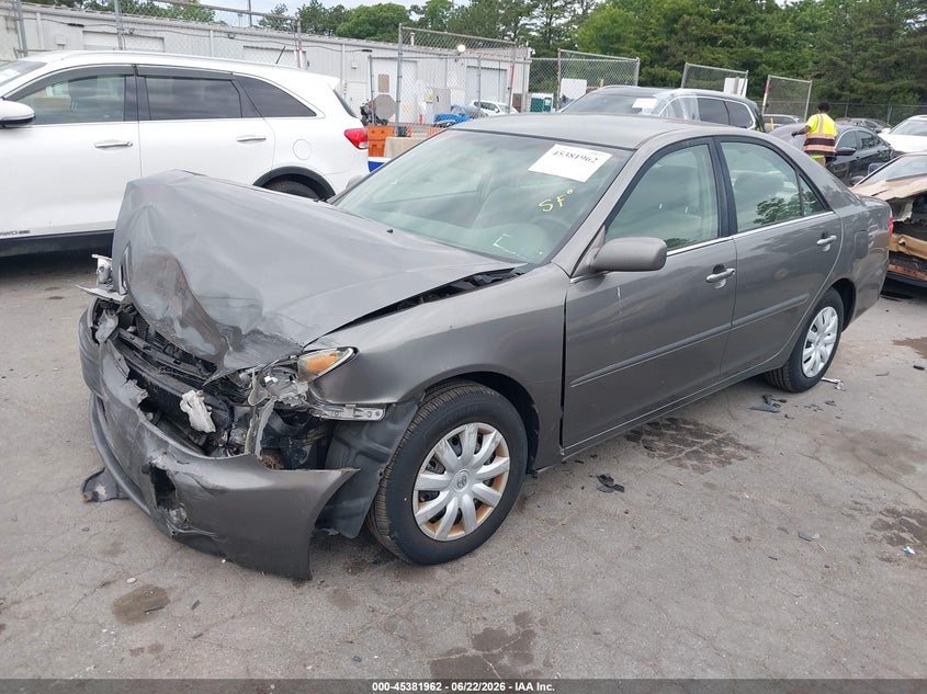 2005 Toyota Camry Le 4T1BE32K05U635757 photo 1