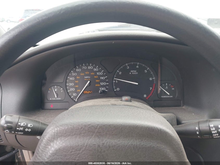 2002 Saturn S-Series Sl2 VIN: 1G8ZK52702Z124433 Lot: 45382035