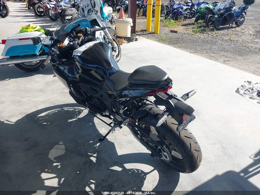 2026 KAWASAKI ZX400 auction photo 3