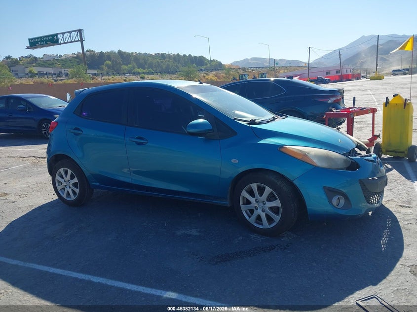 2011 Mazda Mazda2 Touring VIN: JM1DE1HY0B0131239 Lot: 45382134