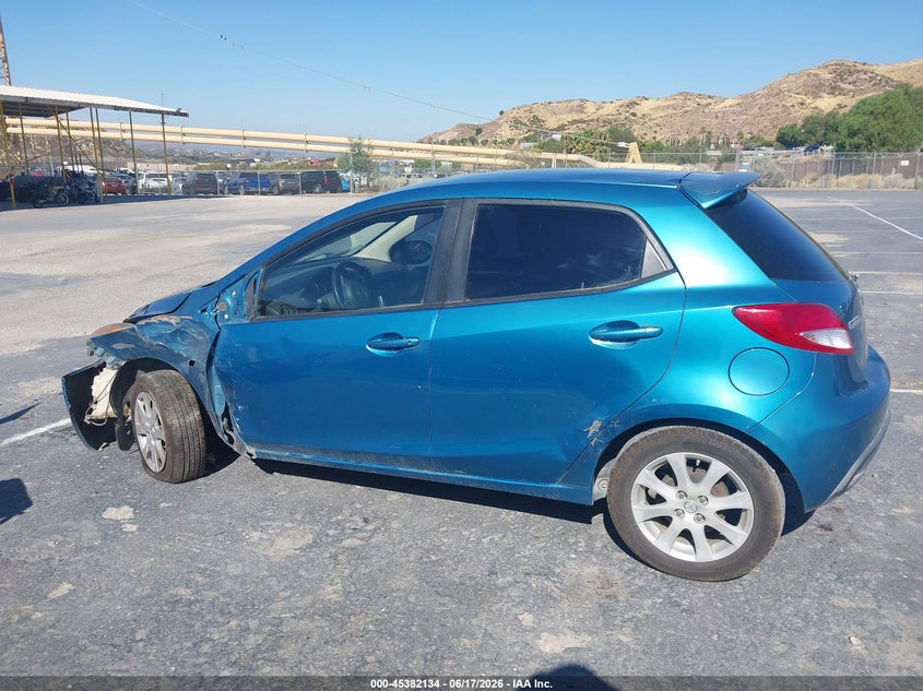 2011 Mazda Mazda2 Touring VIN: JM1DE1HY0B0131239 Lot: 45382134