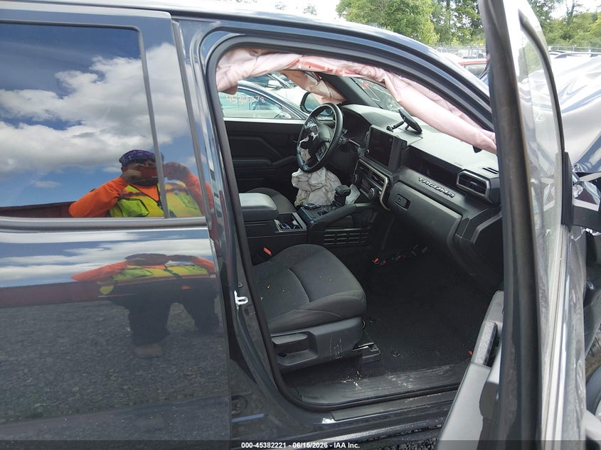 2025 TOYOTA TACOMA auction photo 5