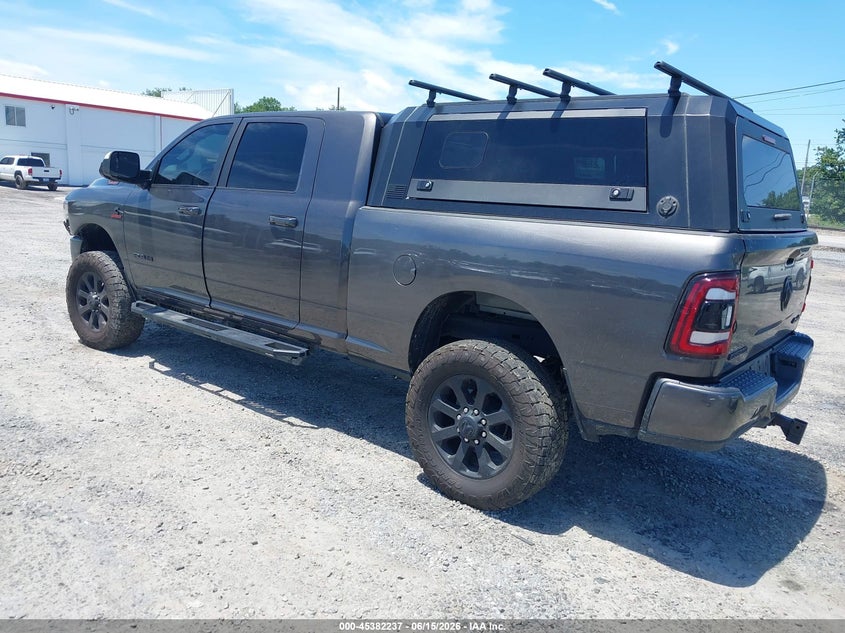Vin: 3c6ur5ml4mg631013, lot: 45880232, ram 2500 big horn  4x4 6'4' box 20213