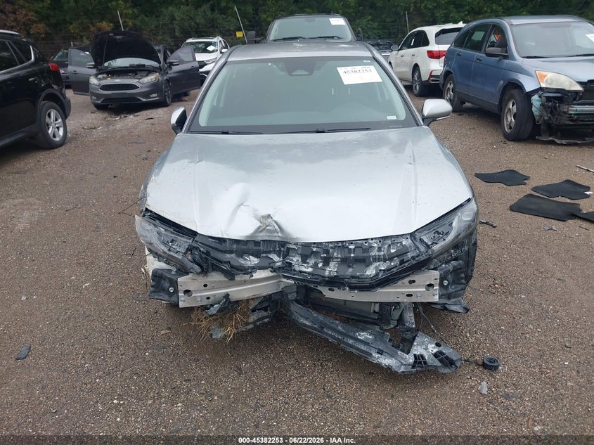 TOYOTA CAMRY - zdjęcie 12
