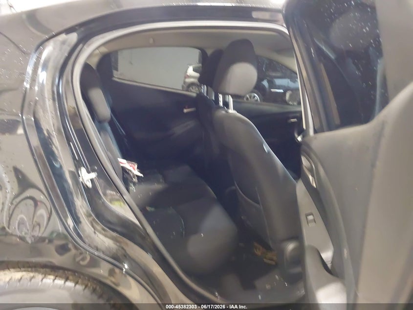 2019 TOYOTA YARIS auction photo 8