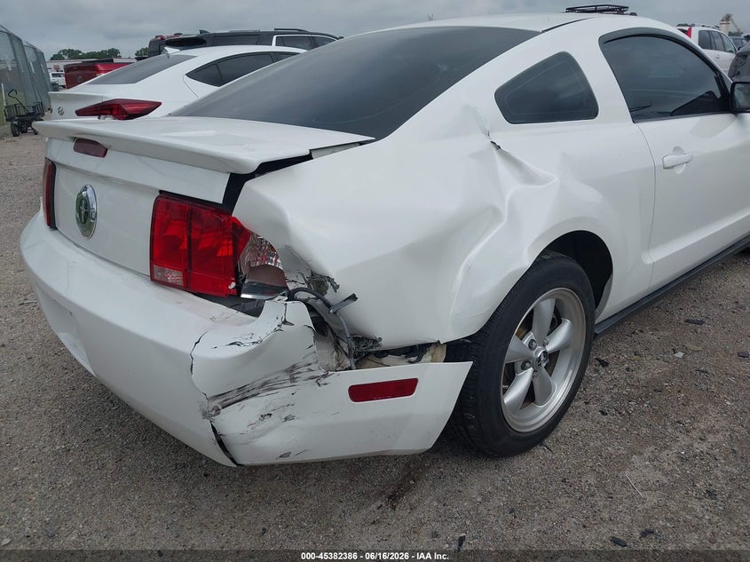 2007 FORD MUSTANG auction photo 6