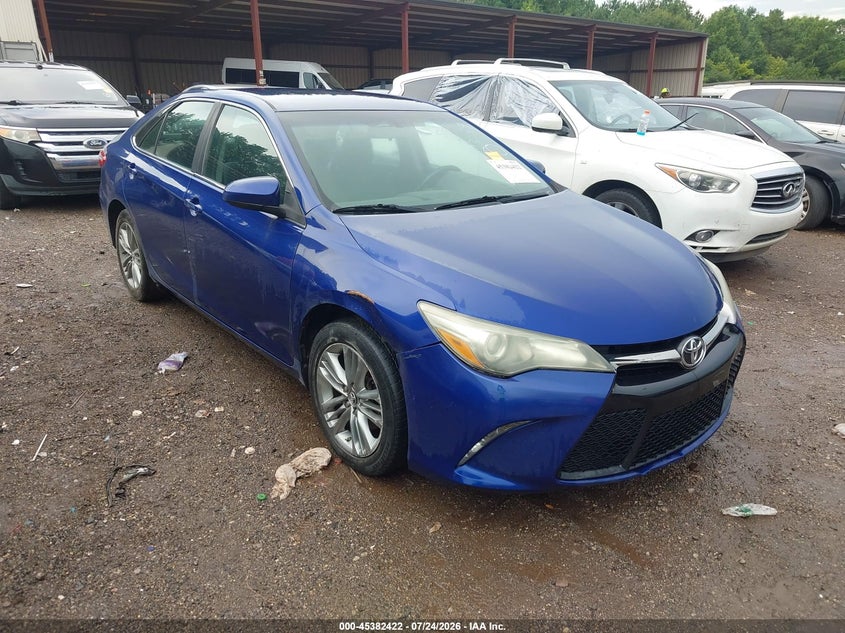 Vin: 4t1bf1fk7fu923059, lot: 45880417, toyota camry se 2015 img_1