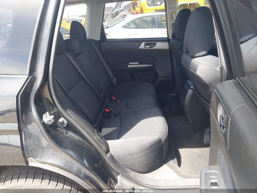 2012 SUBARU FORESTER auction photo 8