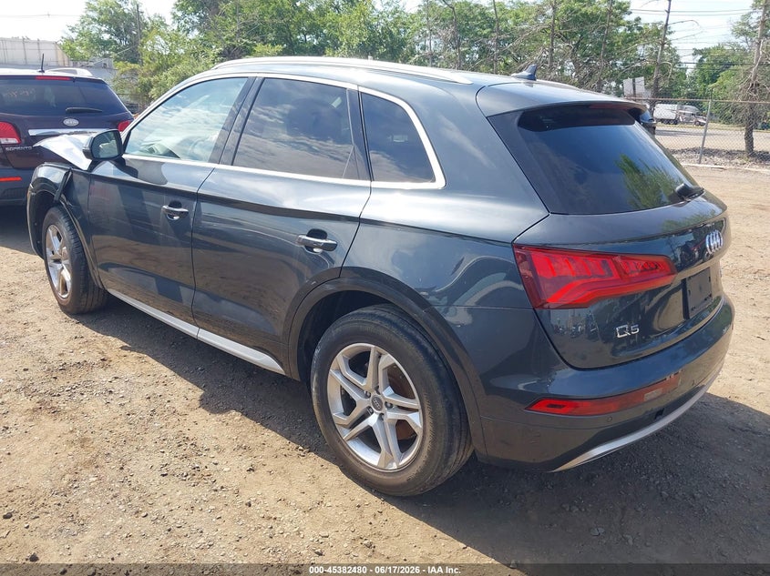 Vin: wa1bnafy5j2133494, lot: 45880476, audi q5 2.0t premium/2.0t tech premium 20183
