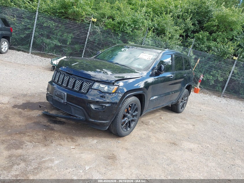 2018 Jeep Grand Cherokee Altitude 4x4 1C4RJFAG3JC357451 photo 1
