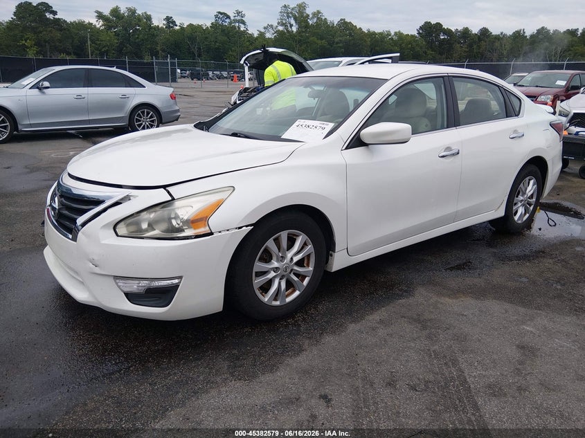 2014 NISSAN ALTIMA auction photo 2