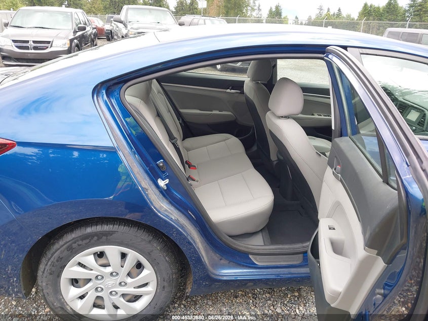 AtlanticExpress - Hyundai Elantra