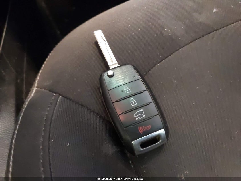 2016 Kia Soul VIN: KNDJN2A29G7842032 Lot: 45382632