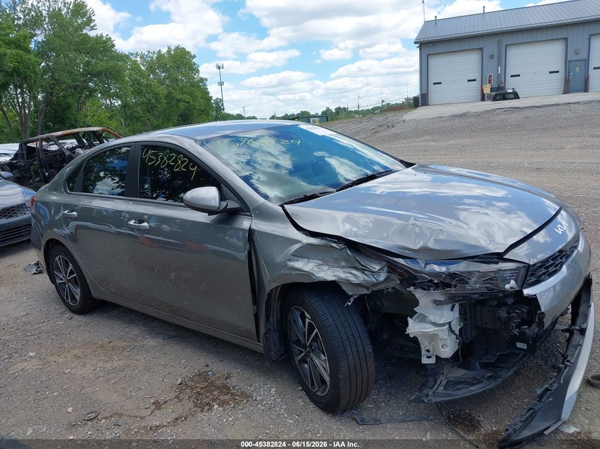 2024 KIA FORTE auction photo 6