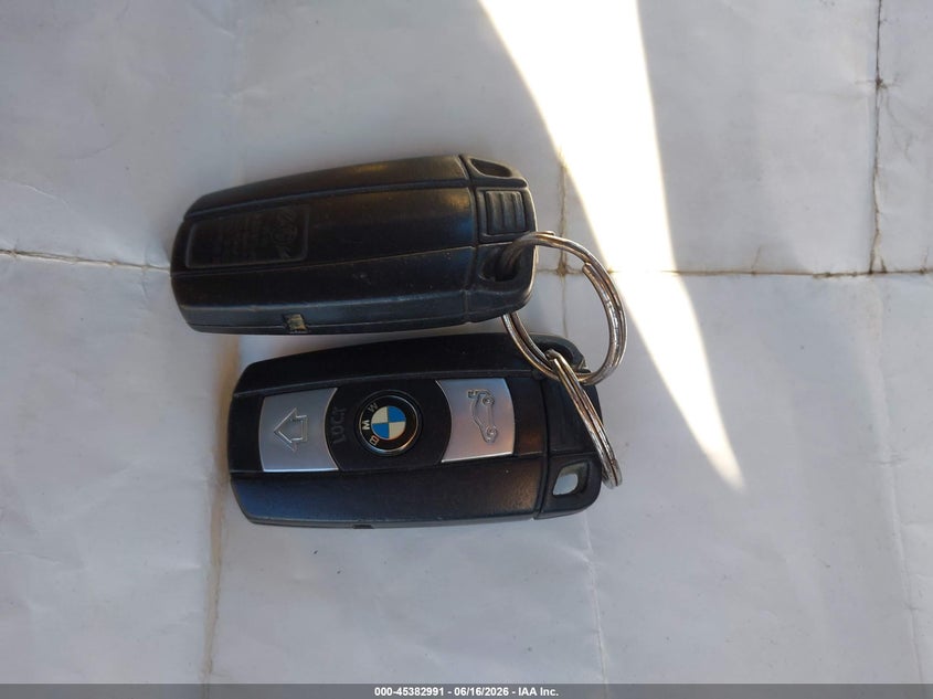 2008 BMW 328Xi VIN: WBAVC73538KP38451 Lot: 45382991