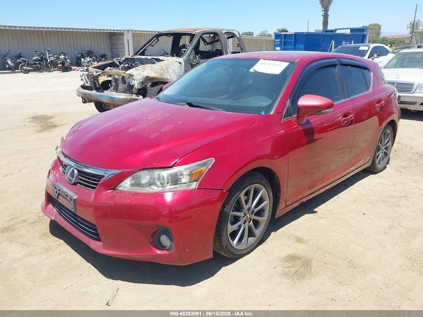 AtlanticExpress - Lexus CT 200h