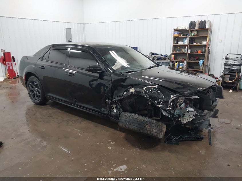 Vin: 2c3ccarg0lh253415, lot: 45881155, chrysler 300 touring l awd 2020 img_1