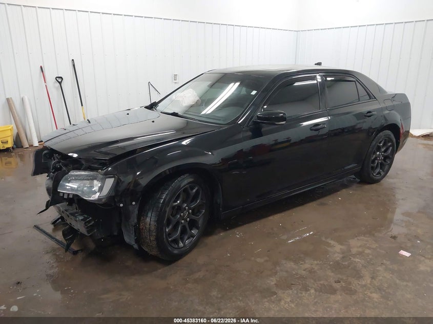 Vin: 2c3ccarg0lh253415, lot: 45881155, chrysler 300 touring l awd 20202
