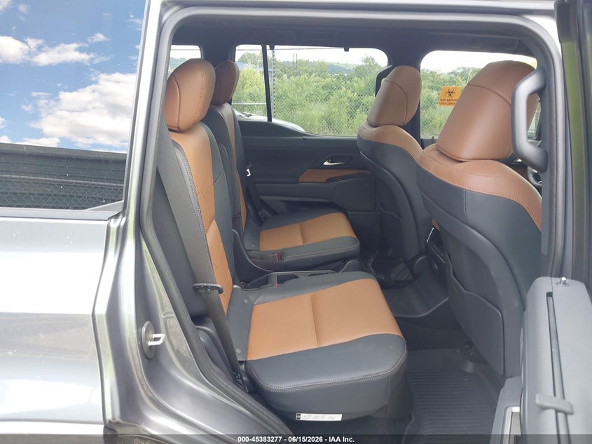 2024 LEXUS GX 550 auction photo 8