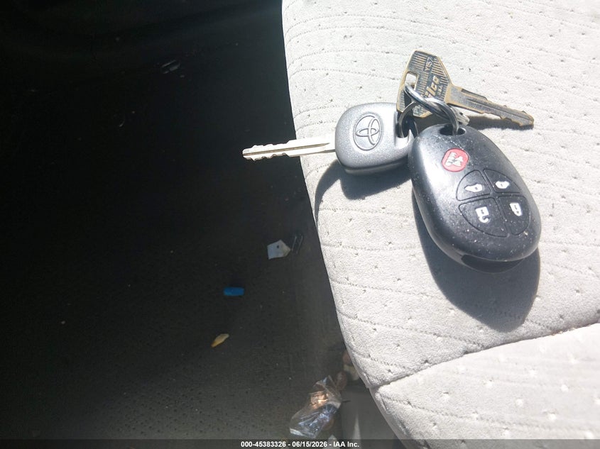 TOYOTA SIENNA 2015 VIN 5TDKK3DC0FS549454
