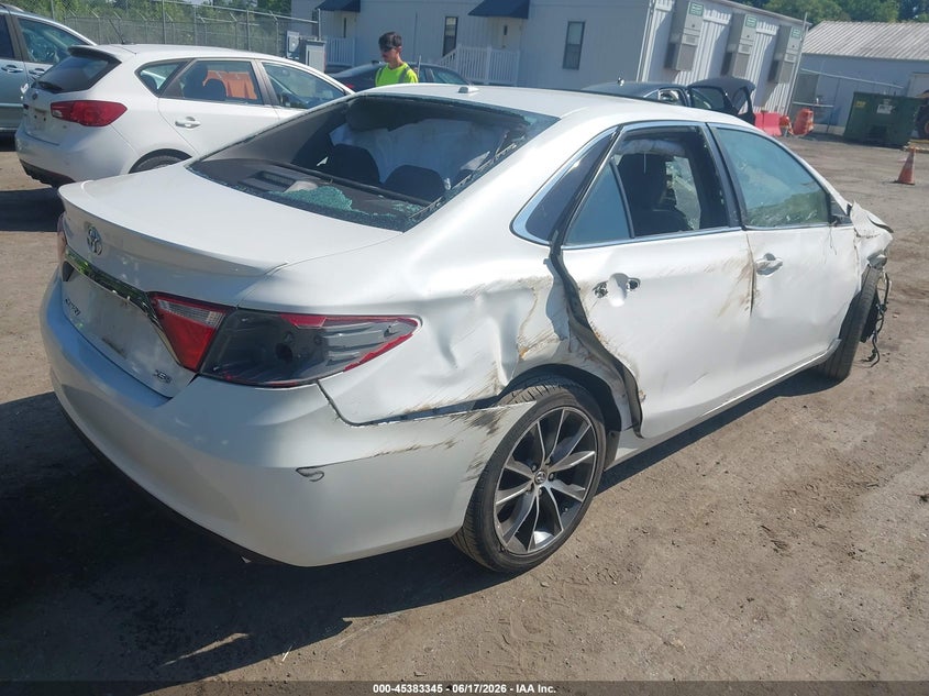 2016 TOYOTA CAMRY auction photo 4