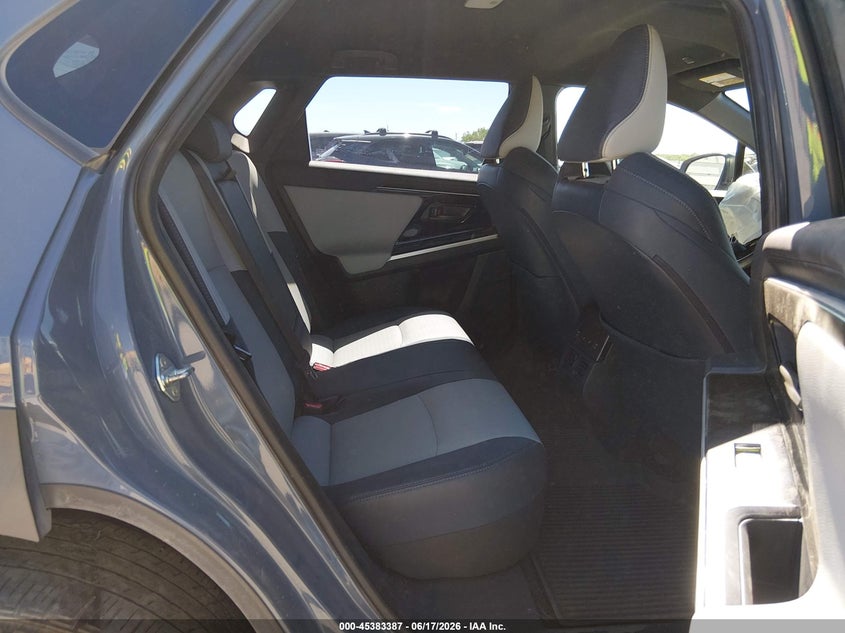 2024 SUBARU SOLTERRA auction photo 8