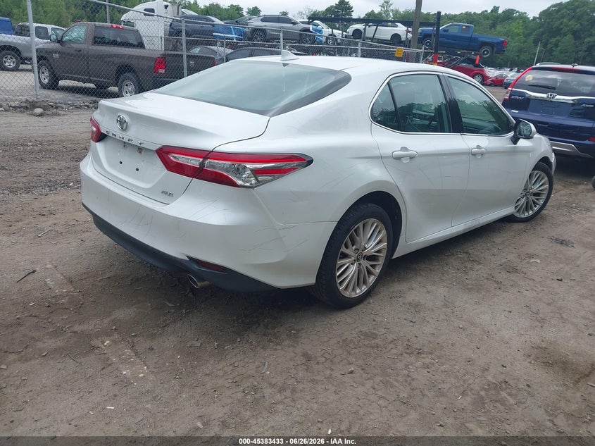 2020 TOYOTA CAMRY auction photo 4