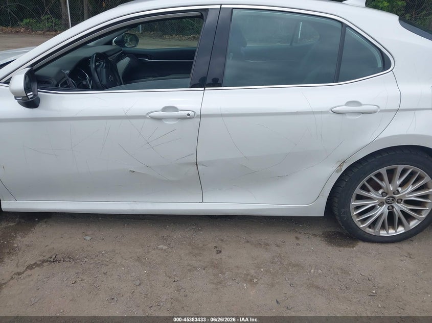 2020 TOYOTA CAMRY auction photo 6