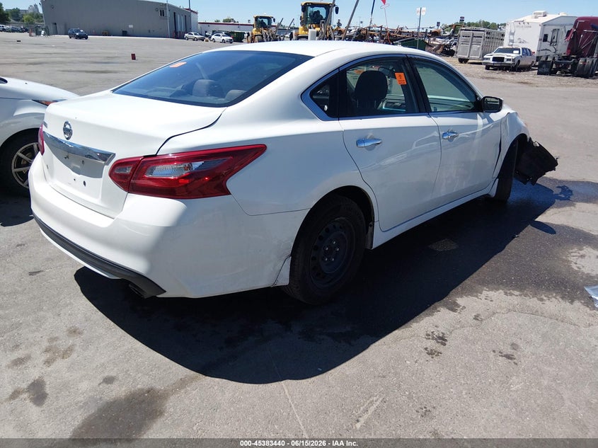 2018 NISSAN ALTIMA auction photo 4