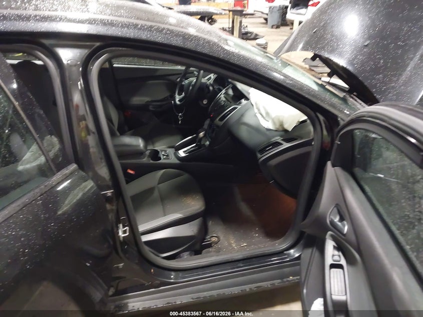 2014 FORD FOCUS auction photo 5