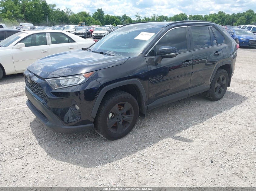 VIN 2T3P1RFV5MC204881 2021 TOYOTA RAV4 XLE